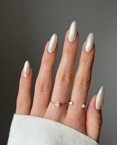 trendy nail art ideas Wedding Nails For Black Bride, Spring Wedding Nails For Guest, Green Wedding Nails For Bride, Wedding Guest Nails Ideas, Grad Dinner, White Chrome Nails, Engagement Nails