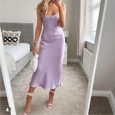 Gorgeous Zara Purple Satin Dress. Nwt. Size Xxl Material Might Have A Few Snags, Please Look At Pictures But Nothing Obvious Open To Offers. Questions? Leave A Comment Below! Tangled Hoco, Lilac Dress Outfit, Simple Satin Dress, Lilac Satin Dress, Cats Wedding, Zara Satin Dress, Tik Tok Famous, Purple Satin Dress, Coat Dresses