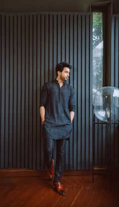 Traditional Indian Mens Clothing, Kurta Designs Men's, Outfit For Wedding, Indian Wedding Clothes For Men, Boys Kurta Design, Men Fashion Photoshoot, Wedding Kurta For Men, Groom Dress Men, Wedding Dresses Men Indian