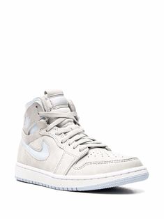 Air Jordan 1 Zoom Cmft, Nike Tenis, Jordan Wings, Nike Air Jordan 1 High, Trendy Shoes Sneakers, Wings Logo, Fancy Shoes, Cute Nikes, Trendy Fashion Outfits