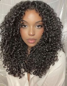 3c Curly Hair, 3c Hair, Natural Curly Hair Cuts, Layered Curly Hair, Beautiful Curly Hair, Haircuts For Curly Hair, Hairdos For Curly Hair, Curly Hair Inspiration, Curly Girl Hairstyles