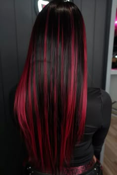 Black Hair Red Extensions, Black And Red Highlights Hair, Hair Colour Ideas Red, Red Highlights In Black Hair, Red Streaks In Black Hair, Highlights Ideas For Black Hair, Black Hair With Colored Highlights, Red With Black Highlights, Black Hair Red Highlights