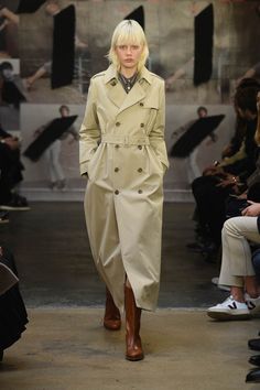 A.P.C.（LOOK） - 2018-19年秋冬コレクション｜COLLECTION（コレクション）｜ SPUR Paris Boutique, A P, Trench Coat, Paris, Boutique