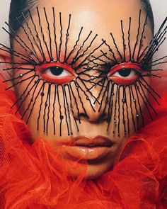 Avant Garde Makeup Editorial, Fashion Editorial Makeup, Creepy Halloween Makeup, Face Art Makeup, Avant Garde Makeup, Halloween Makeup Inspiration, Creative Eye Makeup, Horror Movie Characters