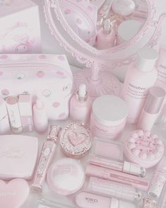 Organizing Stuff, Whatsapp Wallpaper Cute, Soft Pink Theme, Pink Lifestyle, Pretty Pink Princess, Fancy Makeup, Pretty Skin Care, Pretty Skin, Pink Girly Things