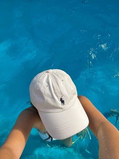 Cap Selfie Ideas, Sporty Set, Swimming Pool Photos, Polo Hat, Pool Photos