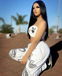 Chicana Outfits, 2000s Photoshoot, Female Aesthetic, Chica Chola, Gangsta Girl Style, Chola Girl