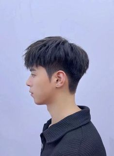 Asian Men Two Block Haircut, Two Black Haircut, Two Block Straight Hair, Men’s Korean Haircut, Korean 2 Block, Short Men’s Haircut 2024, Hair Styles Asian Men, Two Block Haircut Short, Korean Style Haircut Men