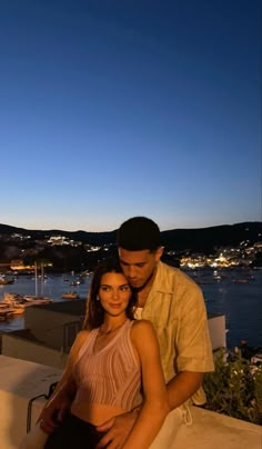 Kendall jenner, kardashians, boyfriend, couple, devin booker, instagram, calebrities. Photos Couple Mignon, Stile Kendall Jenner, Flipagram Instagram, Devin Booker, Couples Vibe, Cute Couple Poses, Cute Couples Photos, Relationship Goals Pictures