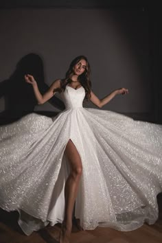 Shiny Wedding Dress, Sparkly Wedding, Pretty Wedding Dresses, Stunning Prom Dresses, Sparkle Wedding, Dream Wedding Ideas Dresses, Cute Prom Dresses, Light Ivory, Pretty Prom Dresses