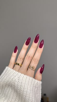 Almond Nails Magenta, Magenta Red Nails, Magenta Nails, Unghie Sfumate, Smink Inspiration, Makijaż Smokey Eye, Nails Only, Red Nail, Fire Nails