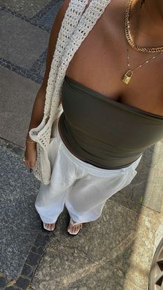 Fits With Sandals, Miami Casual Outfits, Costal Summer Fits, Germany Outfits Summer, After Beach Outfit, Germany Clothes, Rainy Summer Outfit, Spring Oufits, Girly Summer Outfits