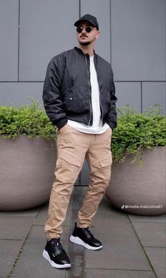 Hoodie Jacket Outfit, Men Fall Fashion, Hoody Outfits, Festive Christmas Outfit, Outfit Hombre, Casual Menswear, Christmas Outfit Ideas, Smart Casual Men, Stylish Men Casual