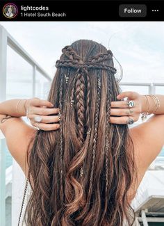 Viking Braids With Jewelry, Viking Hair Half Up Half Down, Wavy Boho Hair, Female Pirate Hairstyles Easy, Pirate Wench Hairstyles, Festival Wedding Hair, Boho Braided Hair, Braid Jewelry Hairstyles, Braids Hairstyles Viking