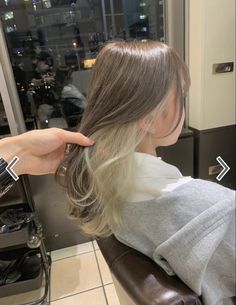 Under Layer Blonde Hair, Neutral Brown Hair With Money Piece, Rose Gold Underneath Hair Brunette, Bleach Under Hair, Half Bleached Hair Underneath, Bleached Brown Hair, Underside Bleached Hair, Blonde Underdye, Hair Color Ideas Korean