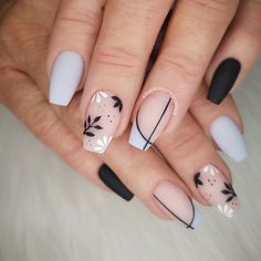 Unghie Sfumate, Her Nails, Acrylic Nails Coffin Short, Elegant Nails, Floral Nails, Chic Nails, Fancy Nails