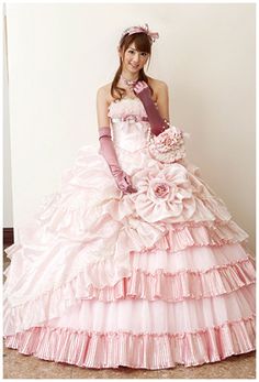 Poofy Dress, Barbie Bridal, Barbie Wedding Dress, Color Dresses, Pretty Quinceanera Dresses, Womens Wedding Dresses, Fantasy Gowns, Quince Dresses, Gorgeous Gowns