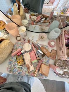 Smink Inspiration, Girls Life, Makeup Essentials, Just Girl Things, Just Girly Things, Up Girl, Makeup Skin Care, Dream Room, Makeup Inspo