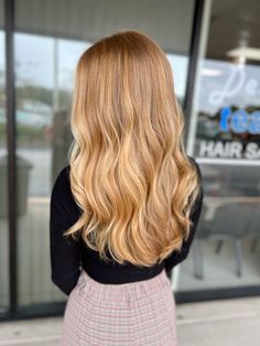 Natural Red Hair With Blonde, Red Hair With Blonde Balayage, Light Red Hair Color, Natural Strawberry Blonde Hair, Red Hair With Blonde, Light Red Hair, Blonde Layered Hair, Hair Styels, Red Blonde Hair