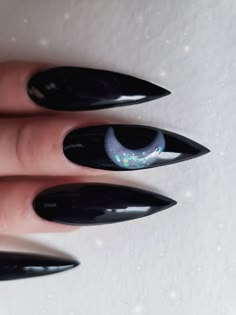 Black Moon Nails, Witchcraft Nails, Glass Nails Art, Sharp Claws, New Nail Art Design, Makeup Nails Art