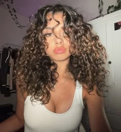 Face Claim Shifting, Make People Happy, Mixed Curly Hair, Hairdos For Curly Hair, People Happy, Curly Hair Inspiration, Curly Girl Hairstyles, Clean Skincare, Long Curly Hair