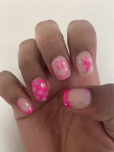 Loving these nails so much. Short nails with cute designs. Smiley face design. Lightening bolt design. Checker board on nails. Neon pink nails. Checkered Nails, Pink Gel Nails, Summery Nails, Cute Gel Nails, Acrylic Nails Coffin Short, Short Acrylic Nails Designs