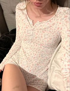 Experience relaxation and style with our Blossom Floral Cotton Pajama Bodysuit. Crafted from 100% cotton, this cozy bodysuit offers the perfect blend of softness and breathability, ensuring a restful night's sleep or lounging in comfort. The exquisite blossom floral pattern adds a touch of elegance, while the stretchy design and convenient snaps make it easy to wear. Upgrade your bedtime routine with this chic and comfortable Blossom Floral Cotton Pajama Bodysuit, perfect for lazy days and laid- It Girl Bedroom, Room Decor Tips, Long Sleeve Playsuit, Fun Room, Summer Bedroom, Stylish Bedding, Barbie Summer, Makeover Tips, Chic Bedding