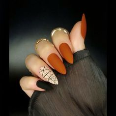 Copper Nails Acrylic Coffin, Short Pointed Nails Stilettos, Pumpkin Nails Almond Shape, Thanksgiving Nails Design Fall Almond, Fall Stilleto Nails Autumn Matte, Matte Pumpkin Nails, Cute Fall Nails Almond Shape, Thanksgiving Nails Fall Almond, October Nails Fall Orange