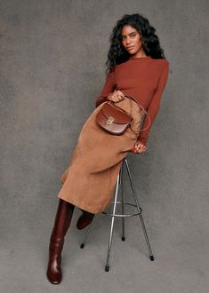 Camel Skirt Outfit Winter, Camel Skirt Outfit, Camel Outfit, Camel Skirts, October Fashion, Style Parisienne, Winter Skirt Outfit, Paris Mode