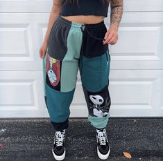 Sweatpants Upcycle, Upcycled Sweatpants, Patched Sweatpants, Patchwork Sweatpants Pattern, Reworked Sweatpants Diy, Patch Work Sweatpants, Reworked Joggers, Reworked Sweatpants, Reworked Clothes Diy