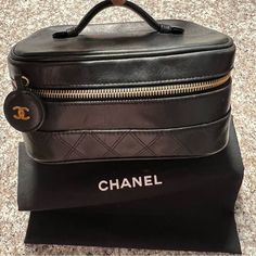 Great Condition. Comes With Dust Bag And Card. Black Women Vintage, Make Bag, Vanity Bag, Vanity Case, Chanel Vintage, Vintage Vanity, How To Make Handbags, Chanel Bags, Vintage Chanel