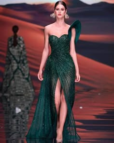 Mermaid High, Gowns For Women, Green Mermaid, Prom Dress Inspiration, Beaded Prom Dress, Evening Dress Fashion, Pretty Prom Dresses, فستان سهرة, Gala Dresses