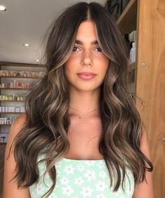 Balayage Curtain Bangs, Hair Contouring, Brown Hair Inspo, Brunette Hair With Highlights, Highlights Brown Hair, Summer Hair Color For Brunettes