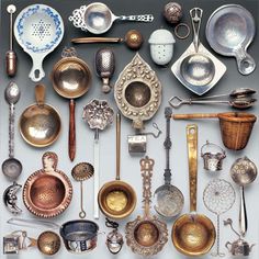 there are many different types of silverware on display