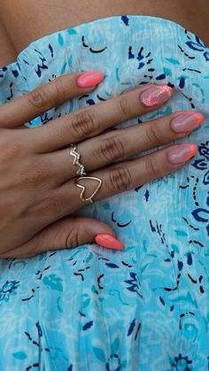 Spring Break Nails Short Almond, Vsco Nail Ideas, Tropical Nails Coffin, Cruise Nails Almond Shape, Cool Girl Summer Nails, Beach Nails With Palm Trees, Pink French Tip Summer Nails, Nails For Turks And Caicos