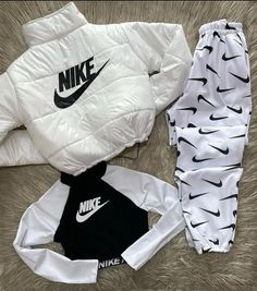 Cute Nike Outfits For Women, Nike Clothes Aesthetic, Nike Outfits Aesthetic, Baby Clothes Nike, Nike Fits, Yantai