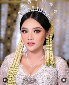 Javanese Wedding Makeup, Make Up Pengantin Jawa, Pengantin Jawa Modern, Wedding Sunda, Make Up Pengantin Hijab, Makeup Akad, Moodboard Wedding, Beautiful Wedding Makeup, Javanese Wedding