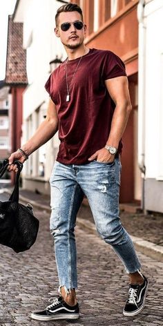 Ripped Jeans Outfit, White Jeans Men, Mens Summer Outfits, Mens Casual Outfits Summer, Jeans Outfit Casual, Mens Fashion Blog, Stylish Men Casual, Outfit Jeans, Mens Fashion Casual Outfits