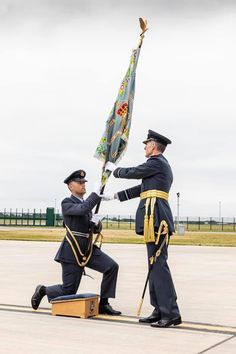 Royal Air Force Uniform, Army Service Uniform, Air Force Uniforms, British History, Military Uniform, British Royals, First World