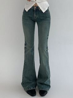 Women Fitted Washed Distressed Flared Flared Jeans, Autumn Dark Wash Casual   Denim Colorblock,Plain Flare Leg Slight Stretch,Medium Stretch All Women Clothing, size features are:Bust: ,Length: ,Sleeve Length: Vintage Jeans For Women, Cute Jeans Flare, Shoes With Bootcut Jeans, Flared Jean Outfits, Flowy Jeans, Black Flared Jeans Outfit, Cute Flare Pants, Low Rise Bell Bottom Jeans, Flare Denim Skirt