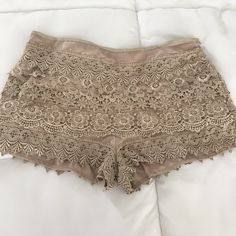 Marshalls Shorts. Zipper On Side. Super Cute For Summer! If You Have Any Questions - Feel Free To Ask! :) Tan Brown, Lace Shorts, Super Cute, Womens Sizes, Zipper, Womens Shorts, Outfit Inspo, Lace, Women Shopping