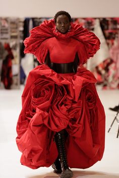 “I Really Feel Quite Lucky”—Sarah Burton Reflects on Her Magical Career at Alexander McQueen - Vogue Nirvana Dress, Alexander Mcqueen Red, Anok Yai, Taffeta Dress, Rose Dress