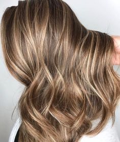 Hair With Blonde Highlights, Rambut Brunette, Brown With Blonde Highlights, Highlights Lowlights, Brown Hair With Blonde Highlights, Brown Blonde Hair, Hair Blonde, Brown To Blonde