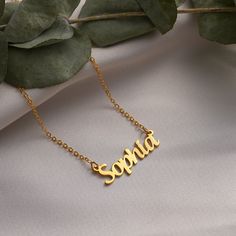 Welcome to MeiraGoldJewelry, where we create exquisite name necklaces to commemorate life's most precious moments. Our personalized name necklaces are the perfect choice for adorning your neck on occasions such as Christmas 🎄, New Year 🎉, Valentine's Day 💖, Mother's Day 🌹, Women's Day, Thanksgiving, Anniversaries 🥂, Weddings 💍, Birthdays 🎂, and more. These pieces are meticulously crafted to bring an elegant touch to your celebrations, transforming them into unforgettable memories that wil Christmas Gift For Grandma, Necklace With Name, Feminine Necklace, Christmas Gifts For Grandma, Gifts For Mothers, Gold Chain Design, Christmas Necklace, Unique Christmas Gift, Minimalist Christmas