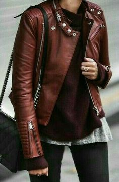 Look Boho Chic, Casual Work Outfits, Leather Jackets Women, Moda Fashion, Look Fashion, Classy Outfits, Autumn Winter Fashion, Red Leather, Red Leather Jacket