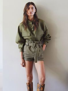 Ysl Leather Jacket, Safari Outfit Women, Africa Safari Clothes, 30s Women, Scottsdale Before The Veil, Outfit With Shorts, Safari Clothes, Khakis Outfit, Safari Outfit