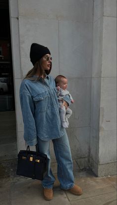 Tia Lineker, Mommy Outfits, Pregnancy Outfits, March 20, Mom Outfits, Mom Style, Fall Winter Outfits, Cute Casual Outfits, Maternity Clothes