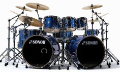 a blue drum set with the sonor logo on it's front and sides