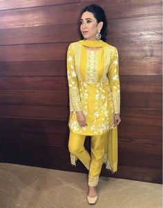 Haldi Outfits, Manish Malhotra, Kurti Designs Party Wear, Ethnic Outfits, Designer Party Wear Dresses, Dress Indian Style