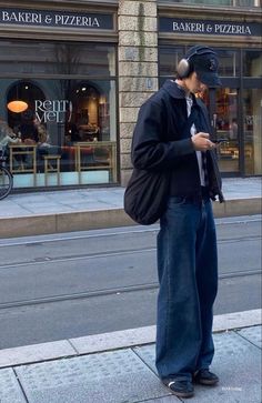 Korean Street Fashion Men, Guy Fits, Street Style Outfits Men, Street Fashion Men Streetwear, Guys Clothing Styles, Mens Outfit Inspiration, Foto Poses, Mens Fashion Streetwear, Cool Outfits For Men